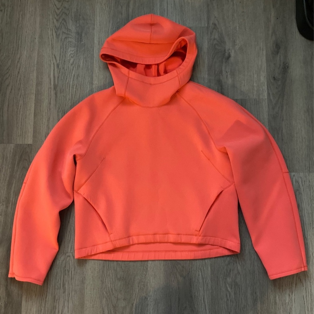 Lulu airwrap pullover hoodie size 6